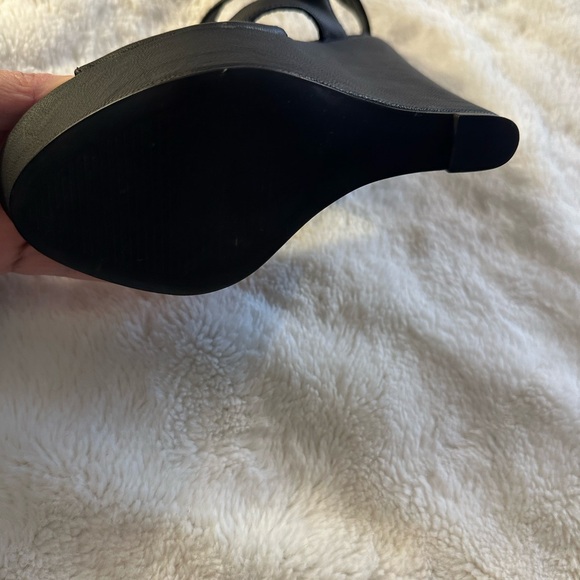 Xaria Black Steve Madden Wedges - Picture 4 of 5